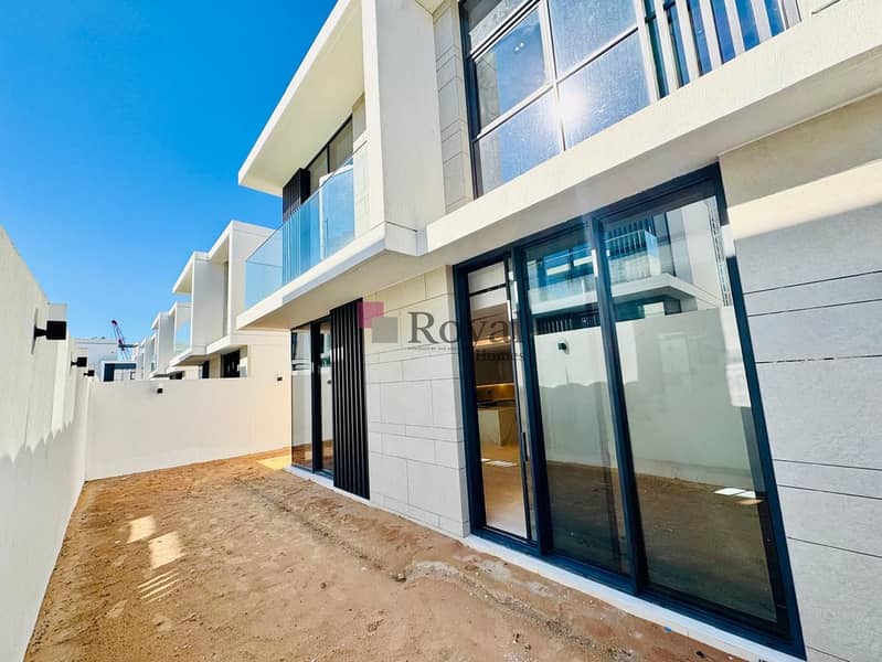 Private Beach | Luxury Calm Living | Brand New - Image 5