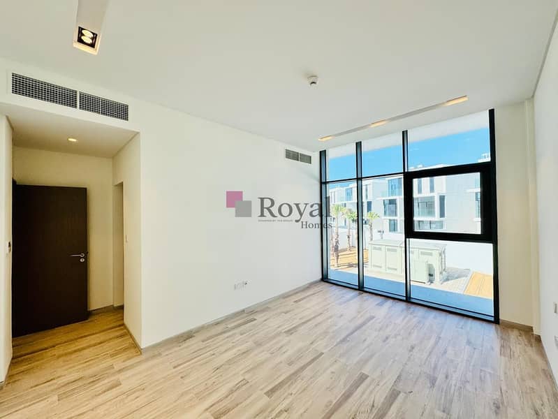 Private Beach | Luxury Calm Living | Brand New - Image 8