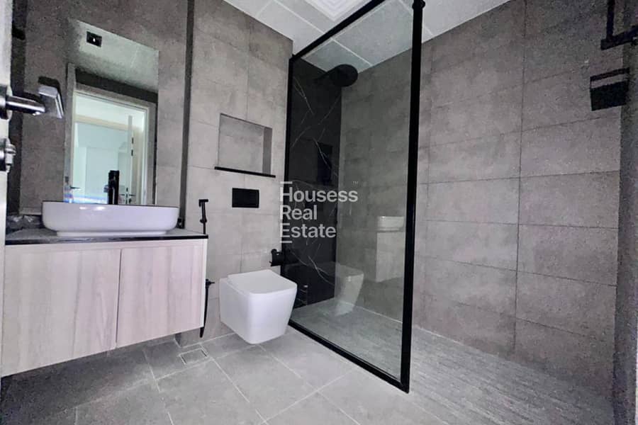 Brand New | Pool View | Spacious - Image 16