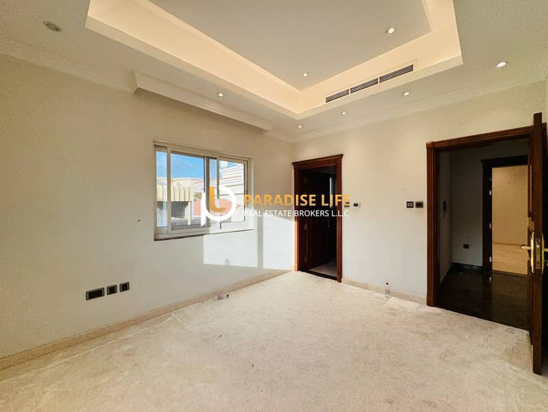 4 Bedroom Villa available for rent in Mirdif