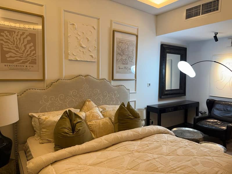 RENT 4900 MONTHLY FURNISHED STUDIO LAKE SIDE TOWER D IMPZ