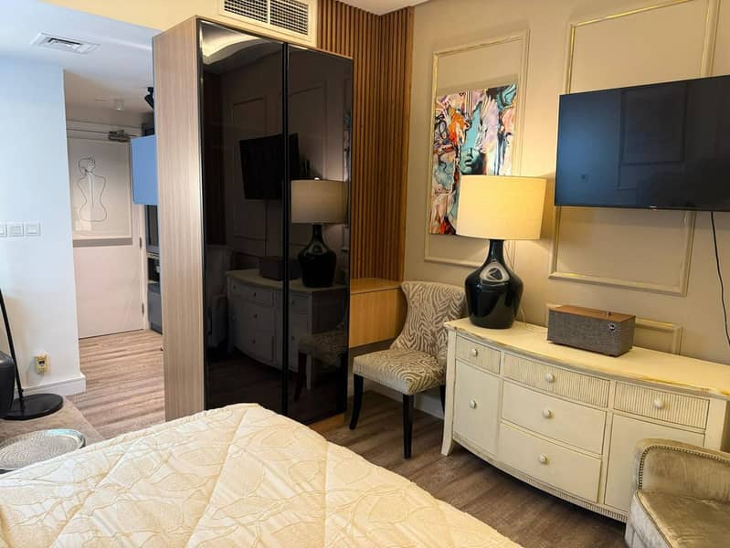 RENT 4900 MONTHLY FURNISHED STUDIO LAKE SIDE TOWER D IMPZ