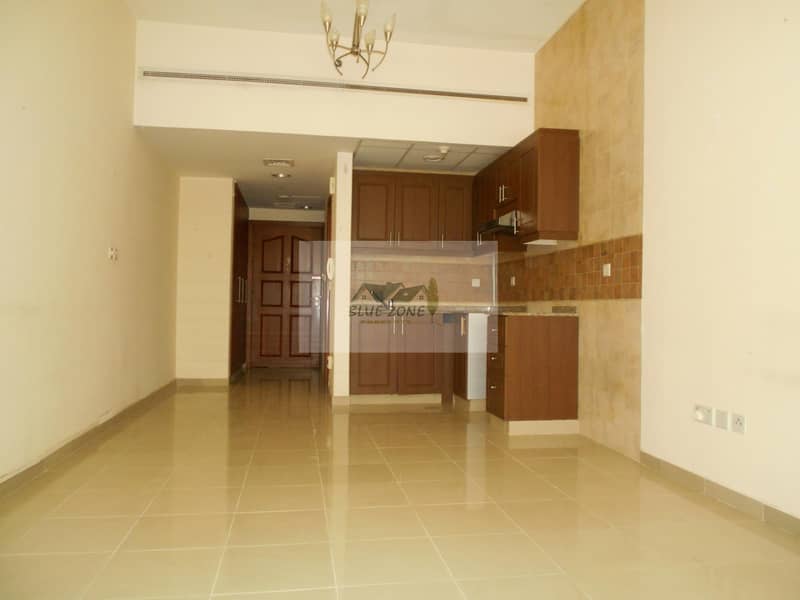 30 DAYS FREE!AC CHILLER FREE 2BHK EXCELLENT FINISHING WITH POOL GYM PARKING IN 30K
