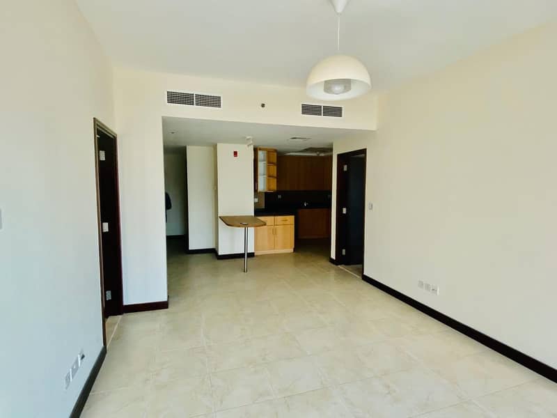 BEST LAY OUT 2 BED WITH EN-SUITE IN JLT