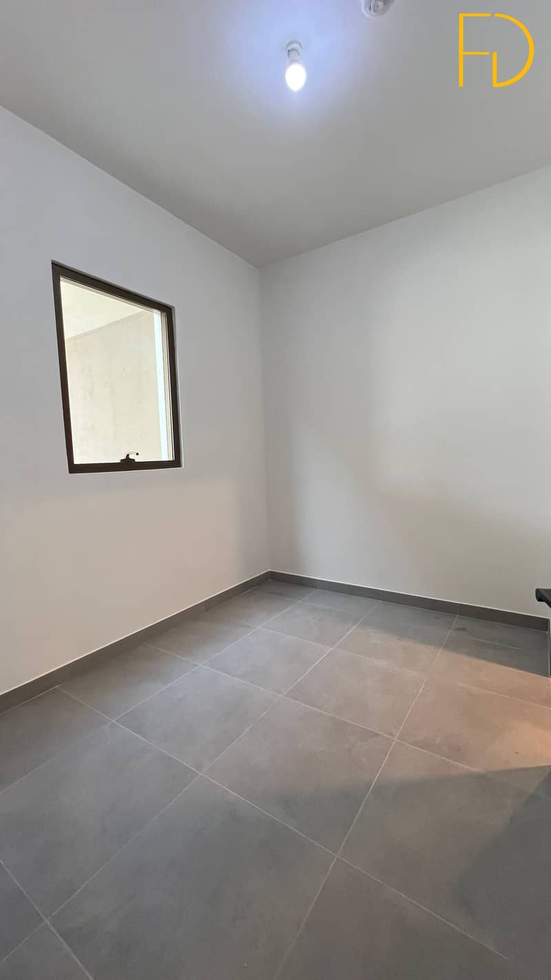 Specious Brand New Townhouse | Vacant – La Violeta 2, Dubailand - Image 9