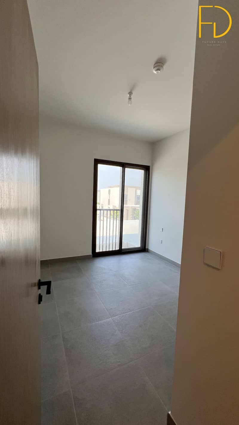 Specious Brand New Townhouse | Vacant – La Violeta 2, Dubailand - Image 16