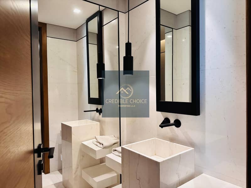 FURNISHED | UTILITY BILLS INCLUDED | SEA & AIN DUBAI VIEW - Image 12