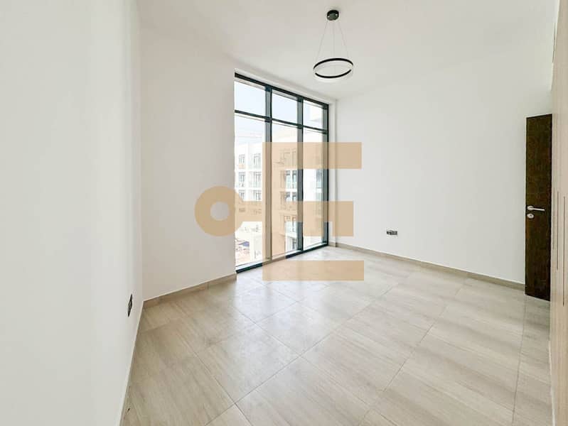 Pool View | Kitchen Appliances | Ready to Move