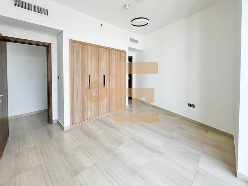 Pool View | Kitchen Appliances | Ready to Move - Image 6