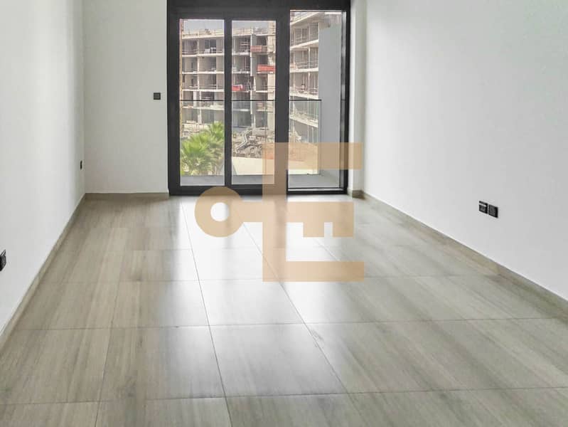 Pool View | Kitchen Appliances | Ready to Move - Image 8