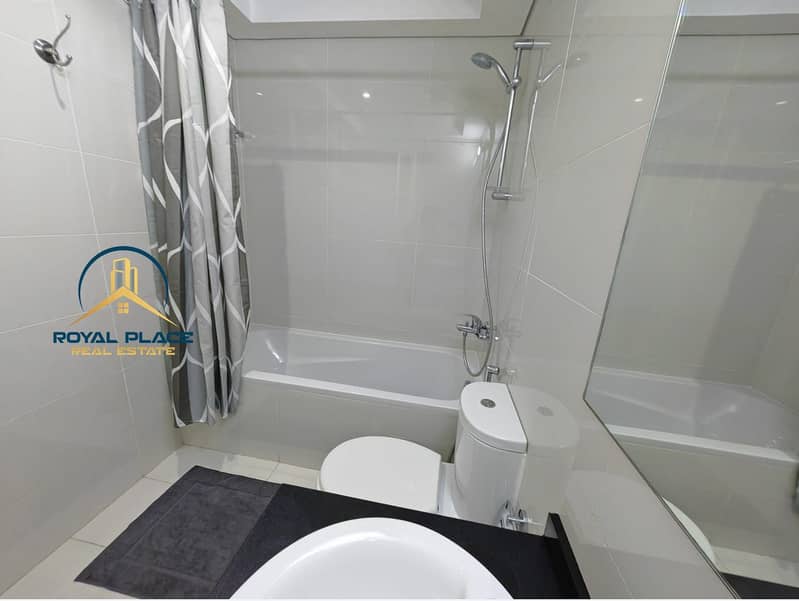 Luxury Living | Fully Furnished | High-Floor | Vacant | Community View - Image 10