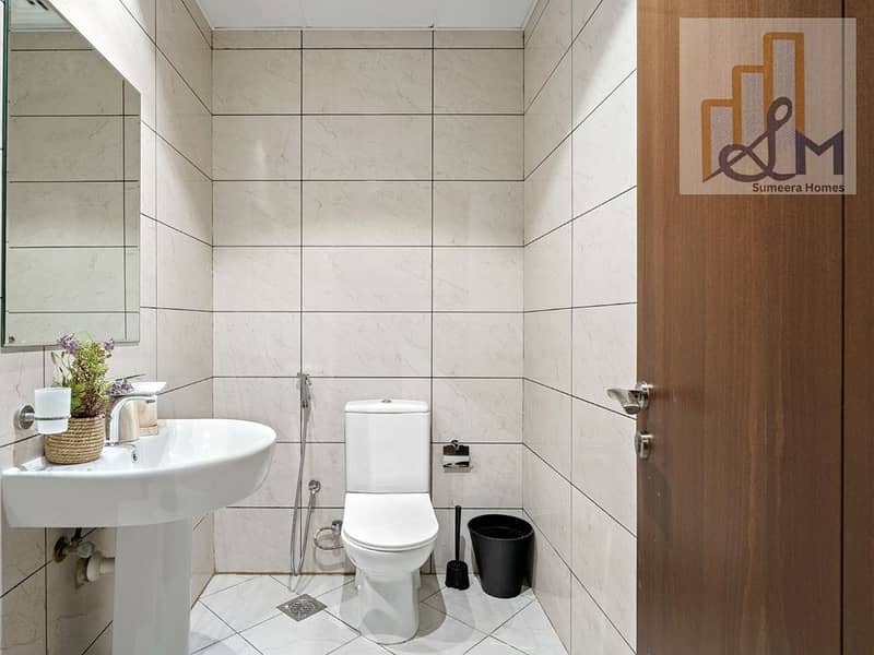 Exclusive-Spacious with Closed Kitchen-Ready To Move-1 Bed apartment