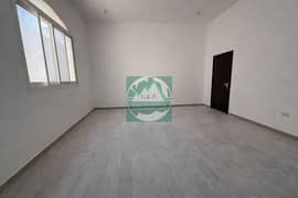 "استوديو مشرق وواسع بمساحة كبيرة – بحالة ممتازة"