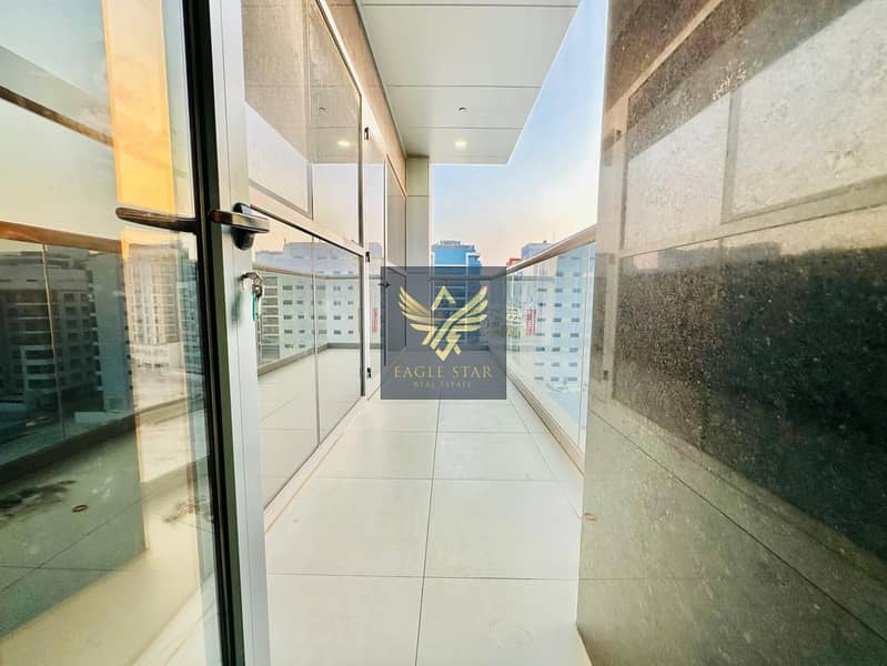 Massive 2B/R | Near Metro | All Amenities | Book Now - Image 6