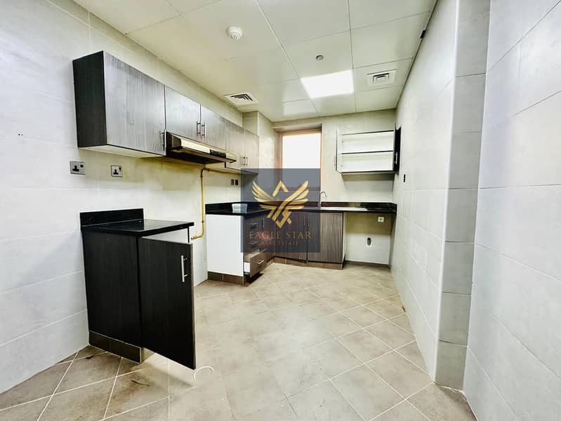 Massive 2B/R | Near Metro | All Amenities | Book Now - Image 8