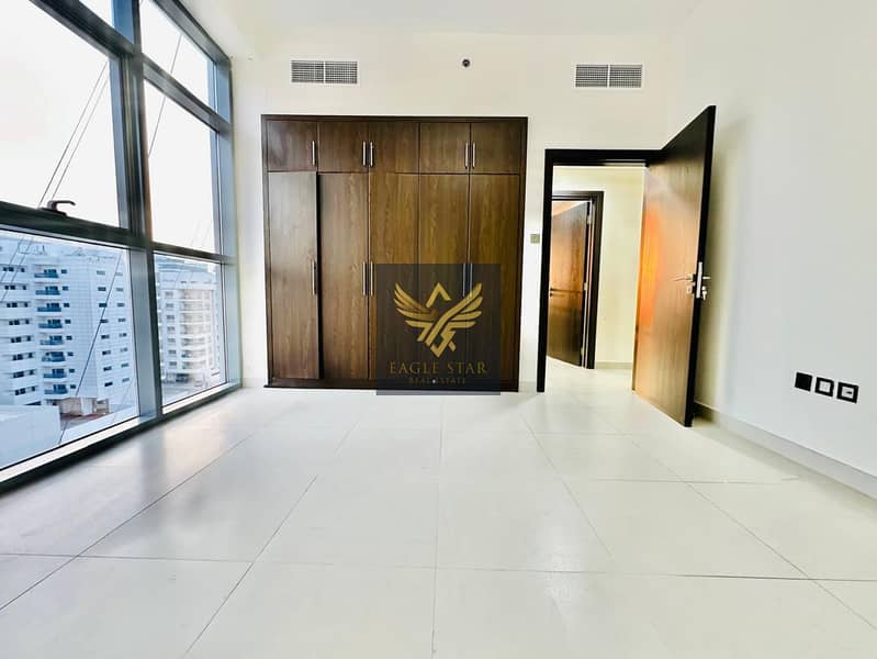 Massive 2B/R | Near Metro | All Amenities | Book Now - Image 10