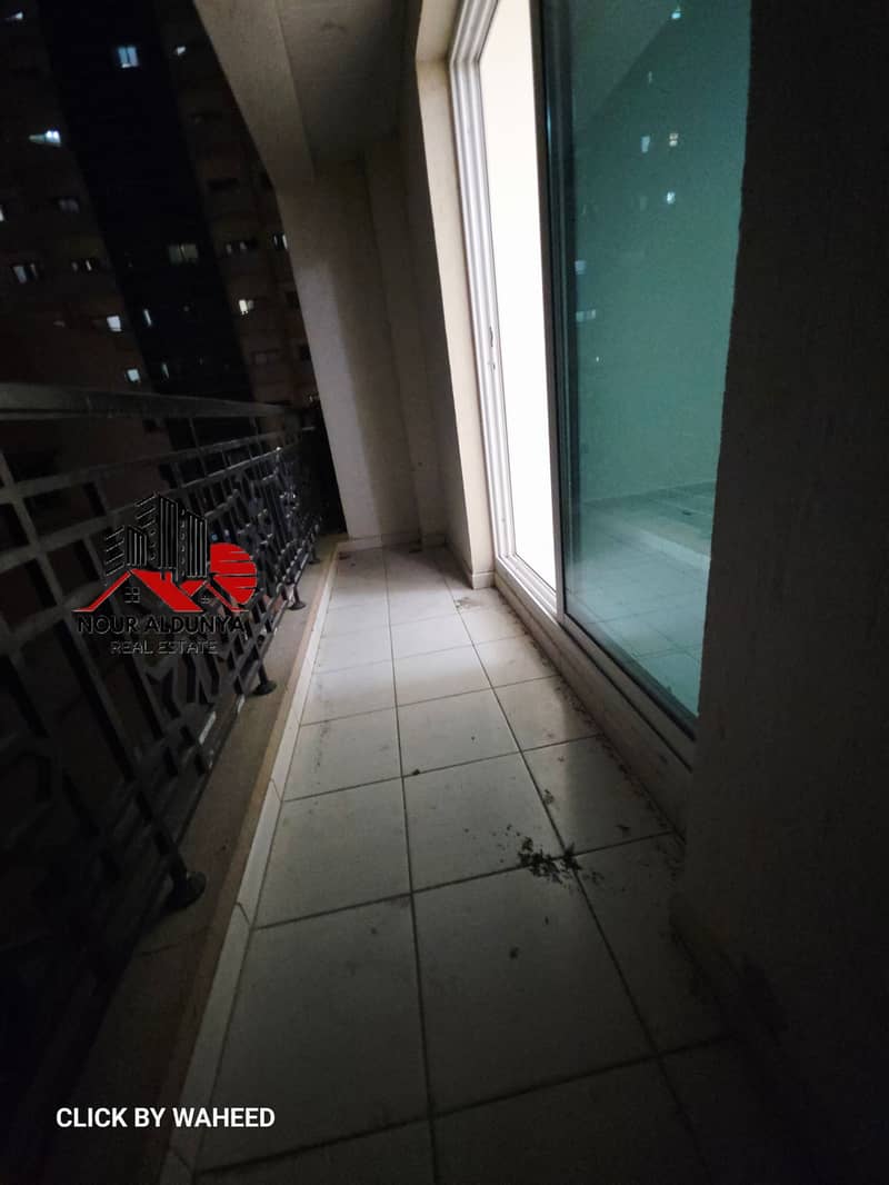 FRONT OF METRO. HUGE 2BHK. FREE PARKING. BOOK NOW - Image 6