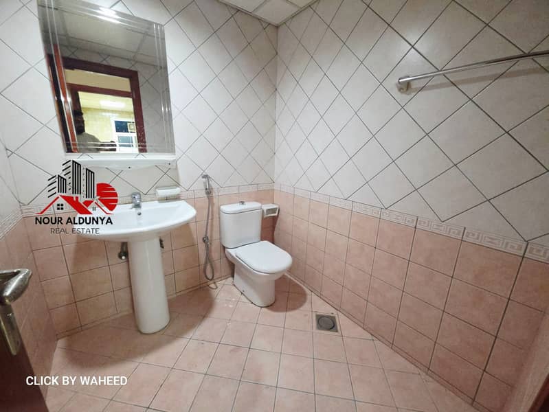 FRONT OF METRO. HUGE 2BHK. FREE PARKING. BOOK NOW - Image 7