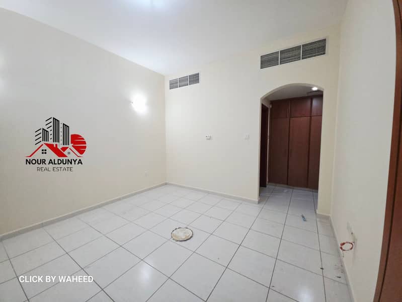 FRONT OF METRO. HUGE 2BHK. FREE PARKING. BOOK NOW - Image 12