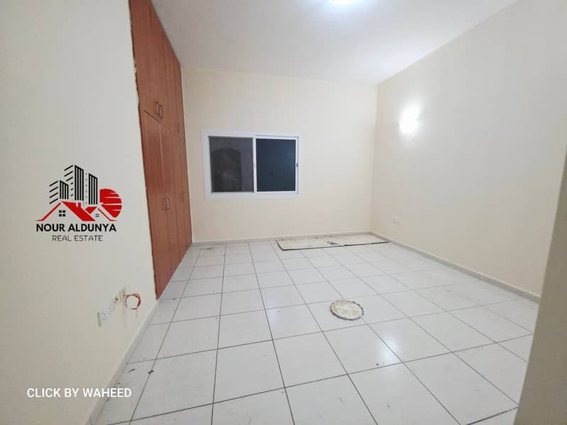 FRONT OF METRO. HUGE 2BHK. FREE PARKING. BOOK NOW - Image 13