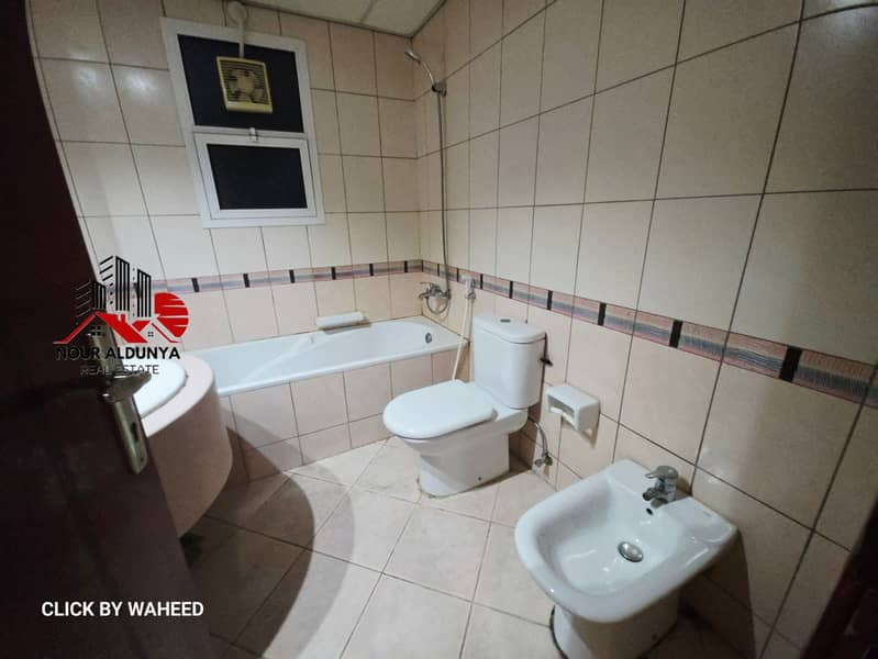 FRONT OF METRO. HUGE 2BHK. FREE PARKING. BOOK NOW - Image 14