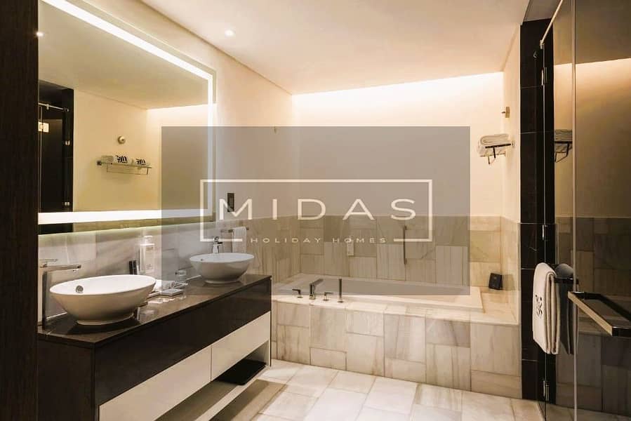 Modern | Sea View | Balcony I Private Beach Access - Image 7