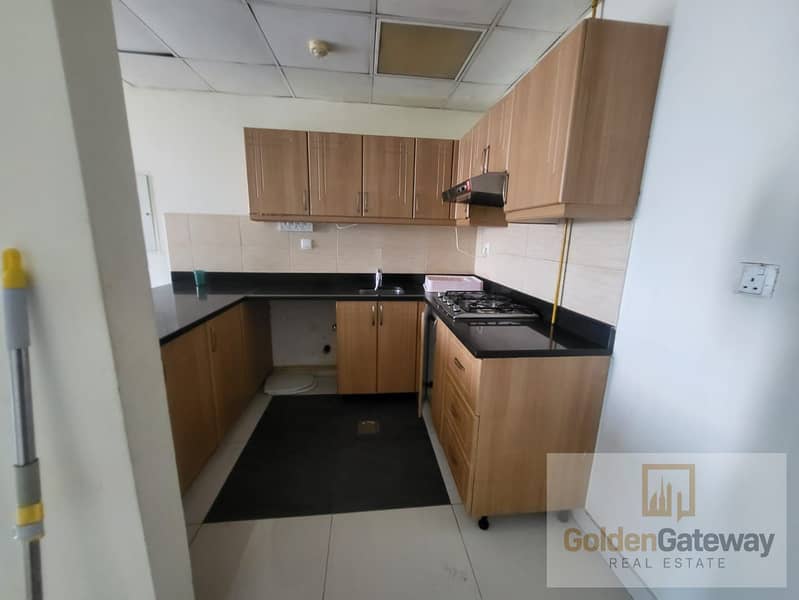1 BR | Vacant | Full Golf View - Image 7