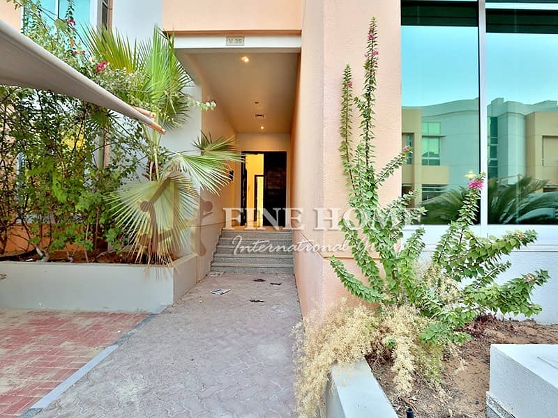 Gorgeous 5 BR Villa+M in Al Gurm Corniche . Gorgeous 5 BR Villa+M in Al Gurm Corniche .