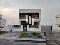 فيلا أول ساكن على صف واحد خمس غرف و غرفة خادمة