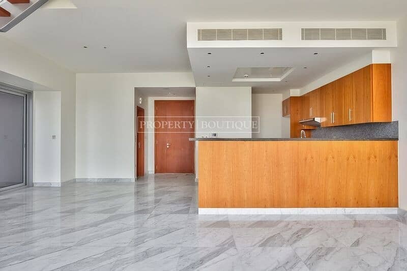 4 Cheques | 2 Bed Duplex | Large Terrace 4 Cheques | 2 Bed Duplex | Large Terrace