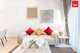 شقة في بناية ربدان،موتور سيتي 1 غرفة 919093 درهم - 14036937