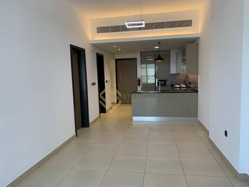 Open Street View | Study Room |Excellent condition Open Street View | Study Room |Excellent condition