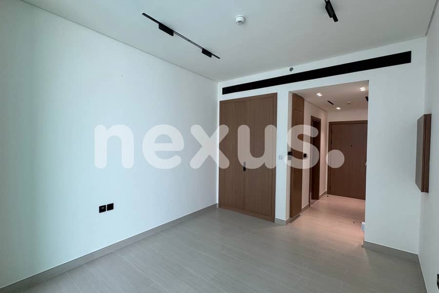 POOL VIEW | TENANTED | UNFURNISHED POOL VIEW | TENANTED | UNFURNISHED