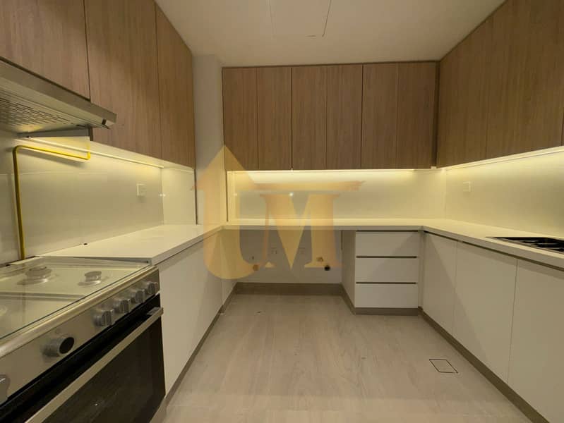 2 9f5bbd15-445a-487d-a0f8-892093432aed. jpg