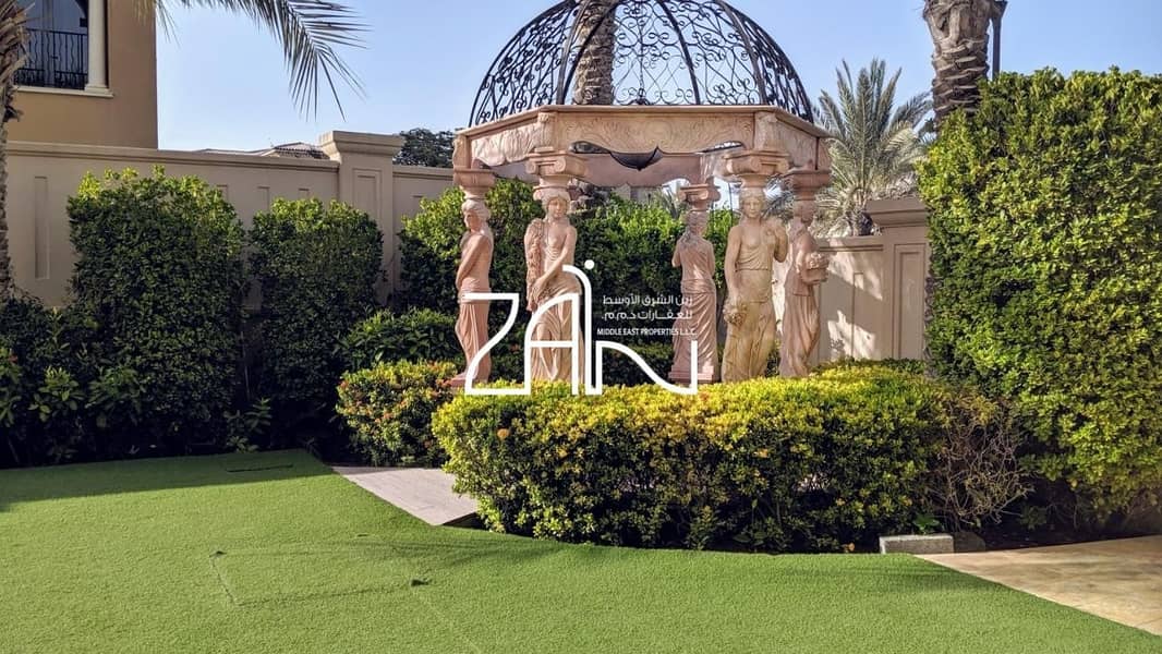 Corner 5 BR Villa Executive Close to Facilities Corner 5 BR Villa Executive Close to Facilities