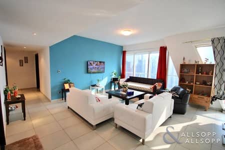 3 Bedroom Plus Maids | Full Lake Views 3 Bedroom Plus Maids | Full Lake Views