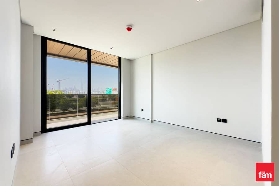 Prime Location | Spacious Unit | - Image 11