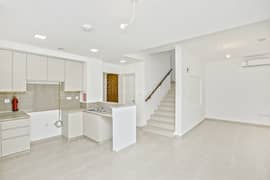 تاون هاوس في زهرة تاون هاوس،تاون سكوير 3 غرف 3000000 درهم - 14043184