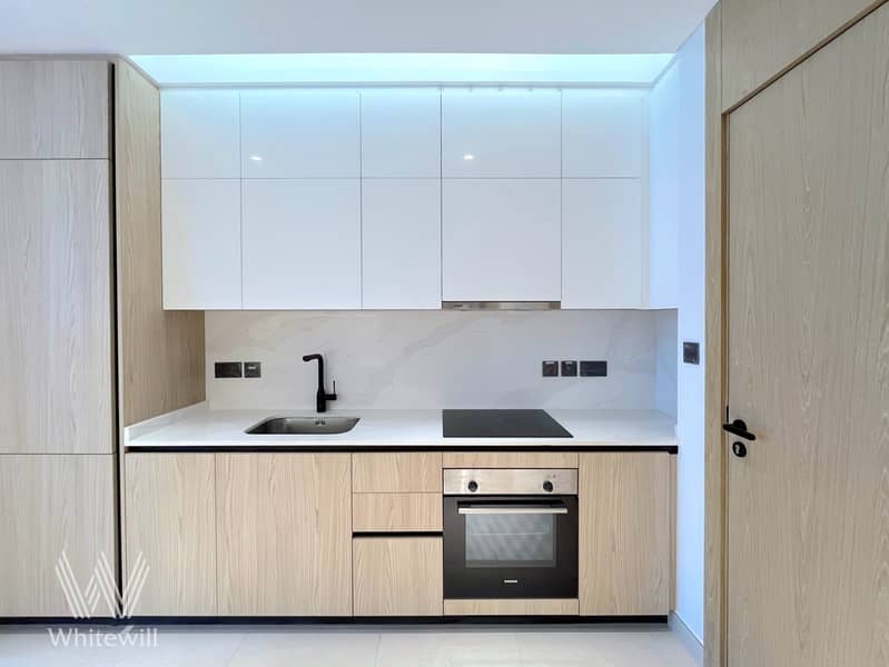 Cozy Balcony | Premium Finishes | Fitted Appliances - Image 3