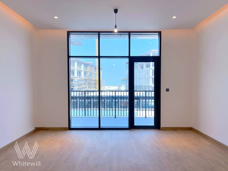 Cozy Balcony | Premium Finishes | Fitted Appliances - Image 4