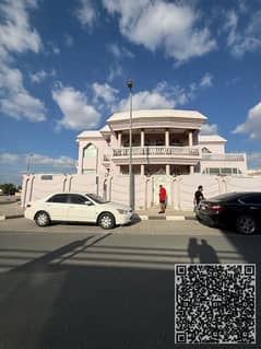 فيلا من 10 غرف نوم متاحة في منطقة العزرة بالشارقة