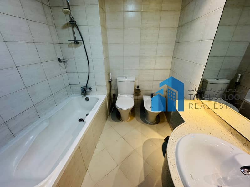 Near To Metro | Chiller Free 2 BHK | For Family - Image 9
