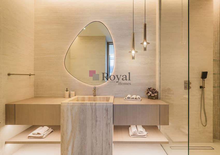 Sea View | Luxury studio | Waterfront - Image 25