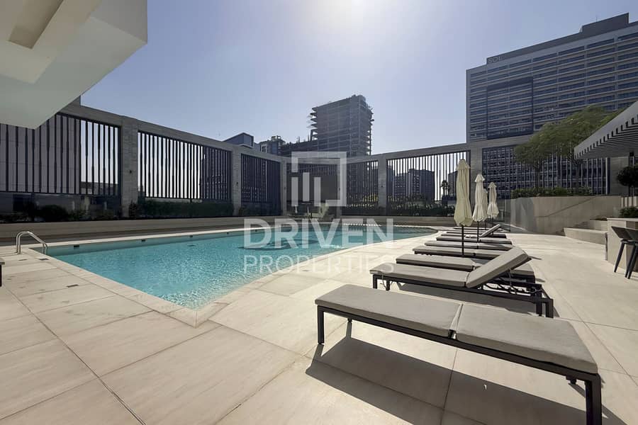 Fully Upgraded | Prime Location | Vacant | Premium - Image 13