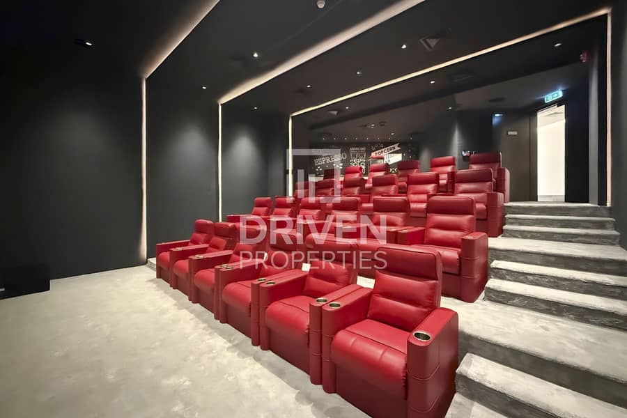 Fully Upgraded | Prime Location | Vacant | Premium - Image 18