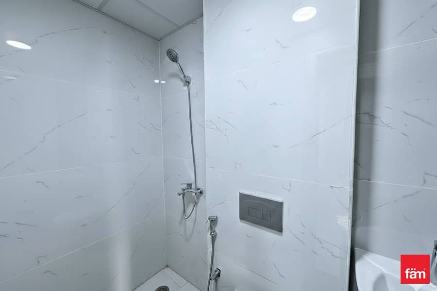 Cornet Unit | Balcony | Handover soon | Modren - Image 12