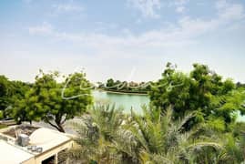 فیلا في قطاع E،تلال الإمارات‬ 8 غرف 1800000 درهم - 14049892