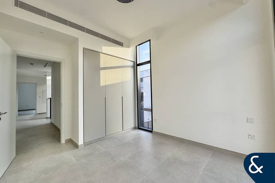 Roof Terrace | Largest Layout | Park Backing - Image 11