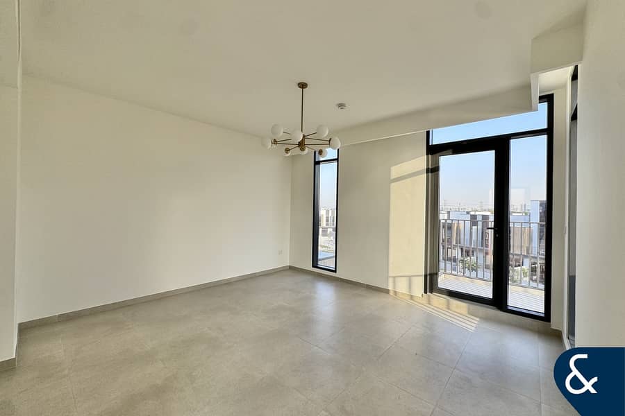 Roof Terrace | Largest Layout | Park Backing - Image 15