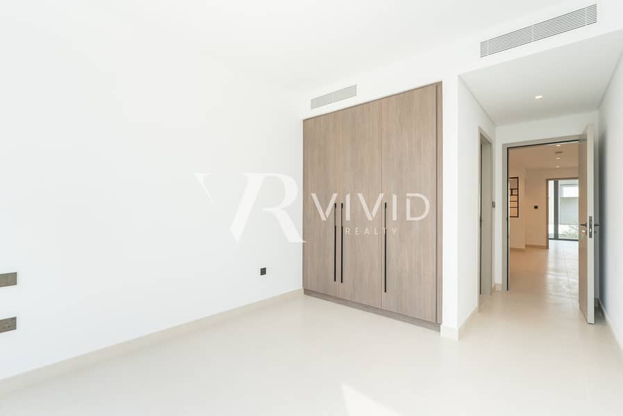 Exclusive | Closed Kitchen | Upgraded | Green Belt - Image 18